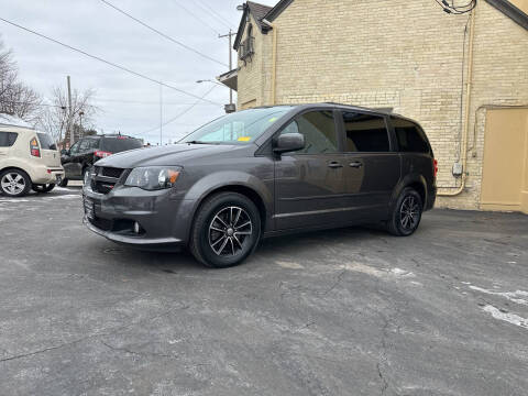 2017 Dodge Grand Caravan for sale at Strong Automotive in Watertown WI