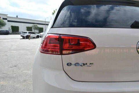 2016 Volkswagen e-Golf SE