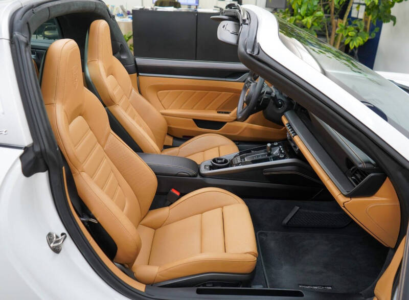 2024 Porsche 911 Targa 4S