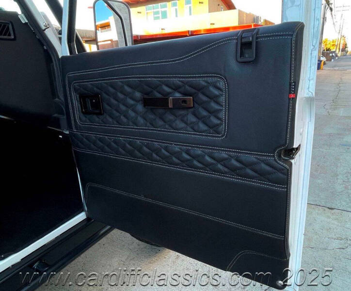 1985 Land Rover Defender