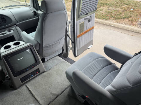 2000 Ford E-Series E-150