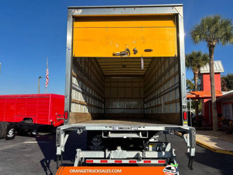 2019 Freightliner M2 106