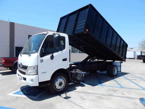 2013 Hino 195