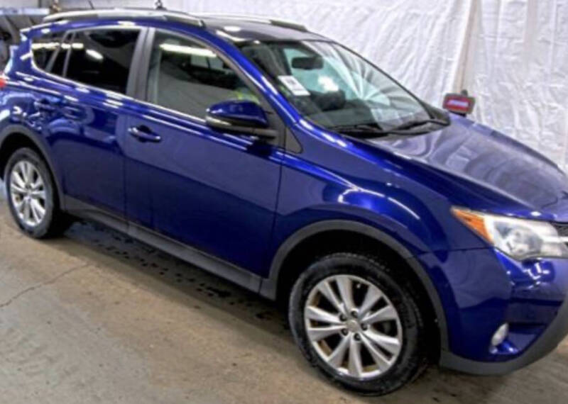 2015 Toyota RAV4 Limited's photo