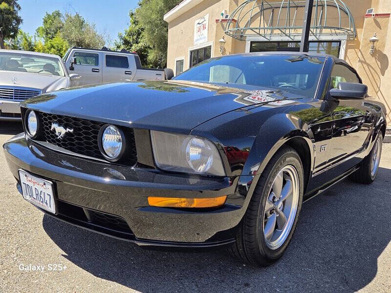 2006 Ford Mustang GT Deluxe