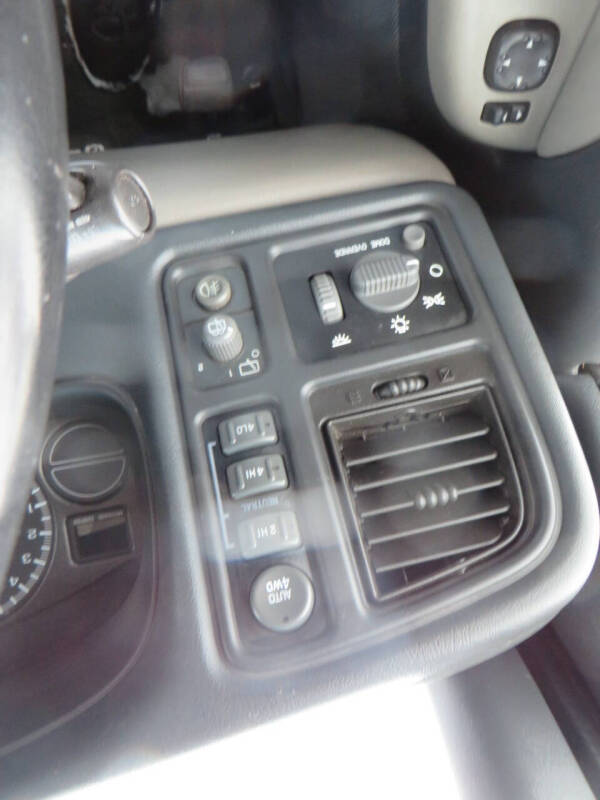 2002 Chevrolet Suburban 1500 LT