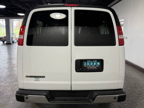 2024 Chevrolet Express LT 3500