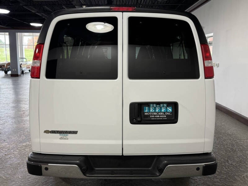 2024 Chevrolet Express LT 3500