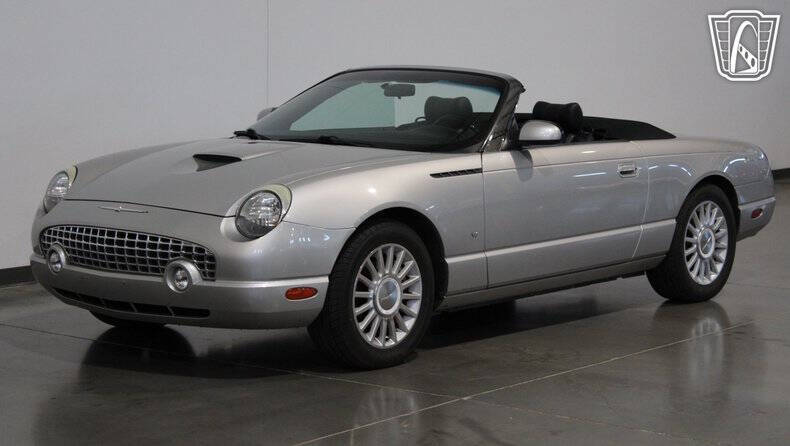 2004 Ford Thunderbird Deluxe