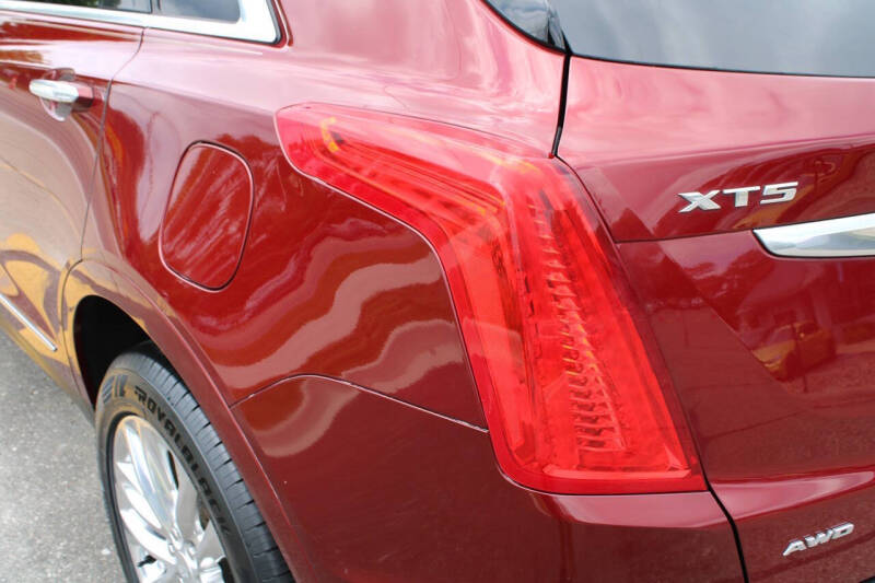 2017 Cadillac XT5 Platinum
