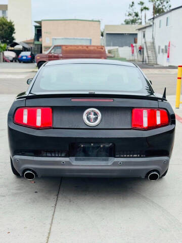 2012 Ford Mustang V6 Premium