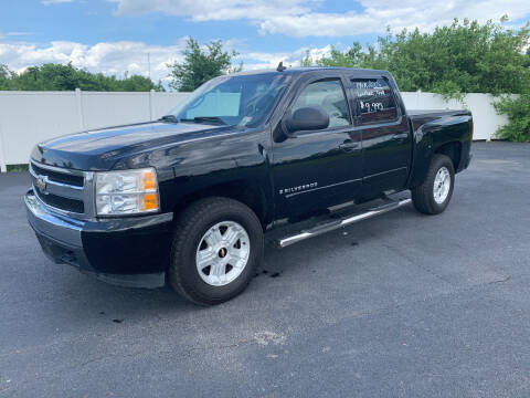 2008 Chevrolet Silverado 1500 for sale at Caps Cars Of Taylorville in Taylorville IL