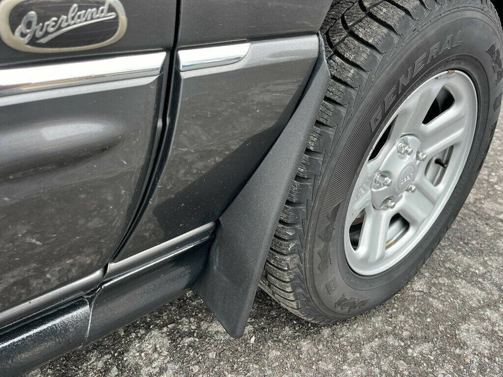 2004 Jeep Grand Cherokee 19