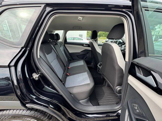 2025 Volkswagen Taos S 4Motion