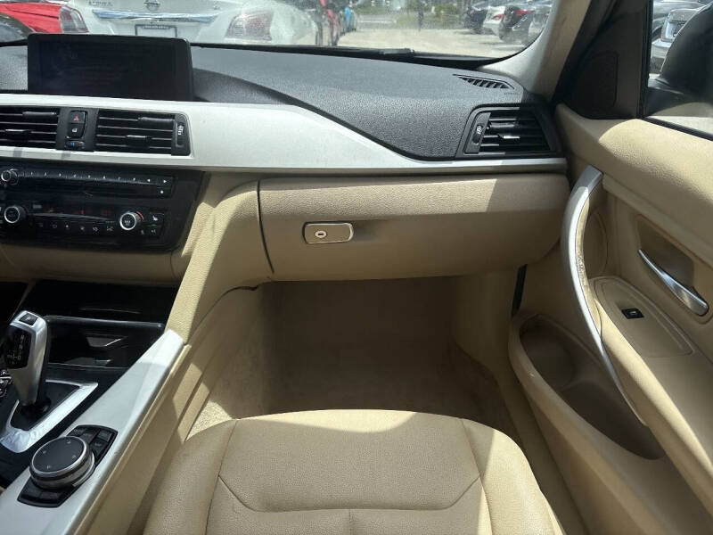 2015 BMW 3 Series 320i xDrive