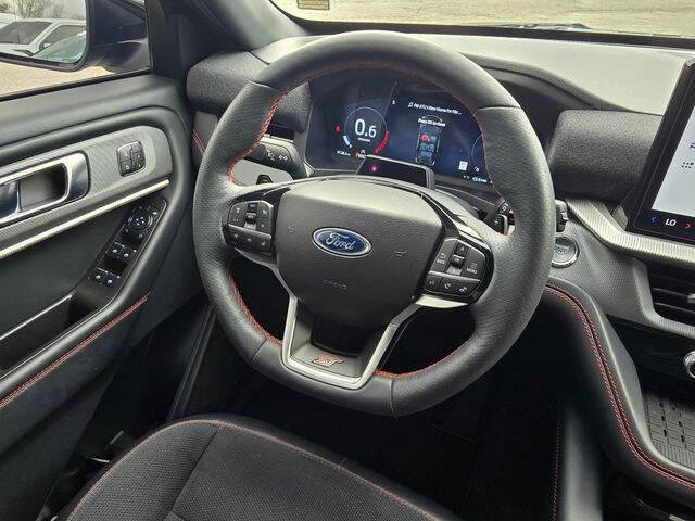 2025 Ford Explorer ST