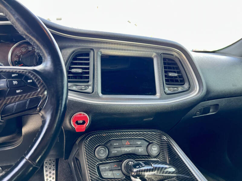 2018 Dodge Challenger SXT Plus