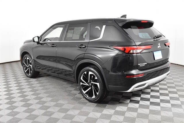2024 Mitsubishi Outlander SE