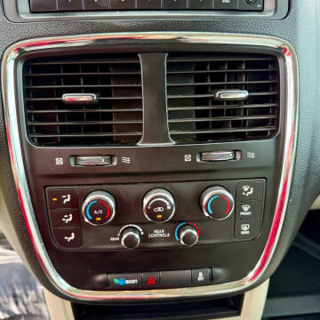 2013 Dodge Grand Caravan SE