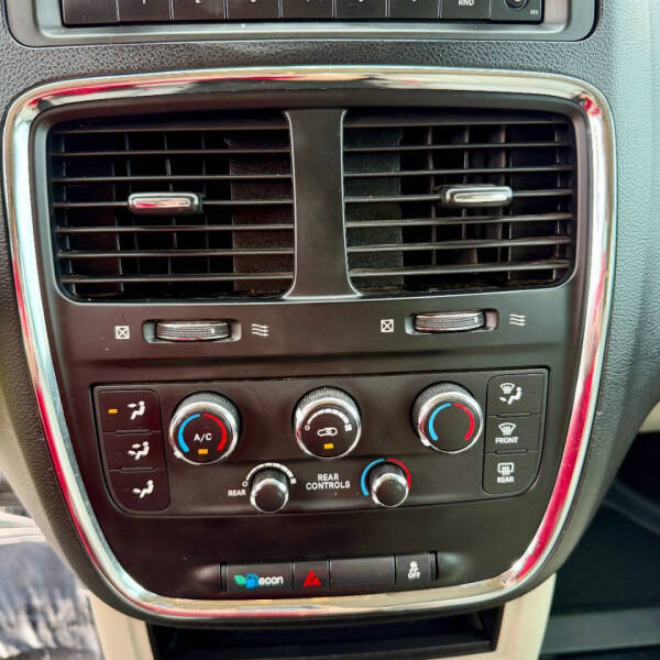2013 Dodge Grand Caravan SE