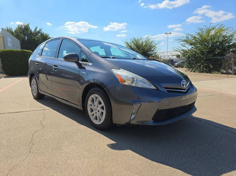 2012 Toyota Prius v Three