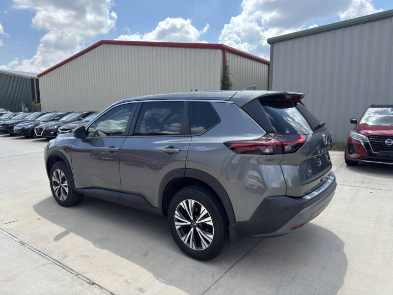 2022 Nissan Rogue SV