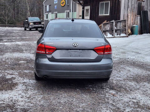 2012 Volkswagen Passat SE PZEV