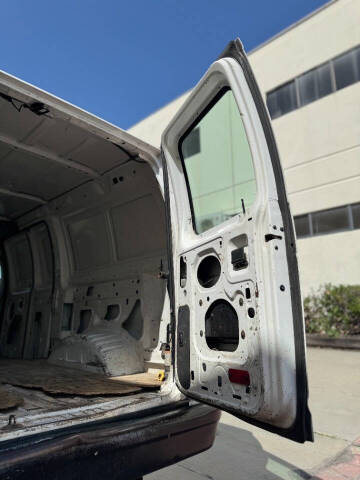2011 Ford E-Series E-150