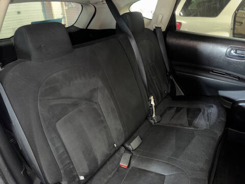 2010 Nissan Rogue S Krom