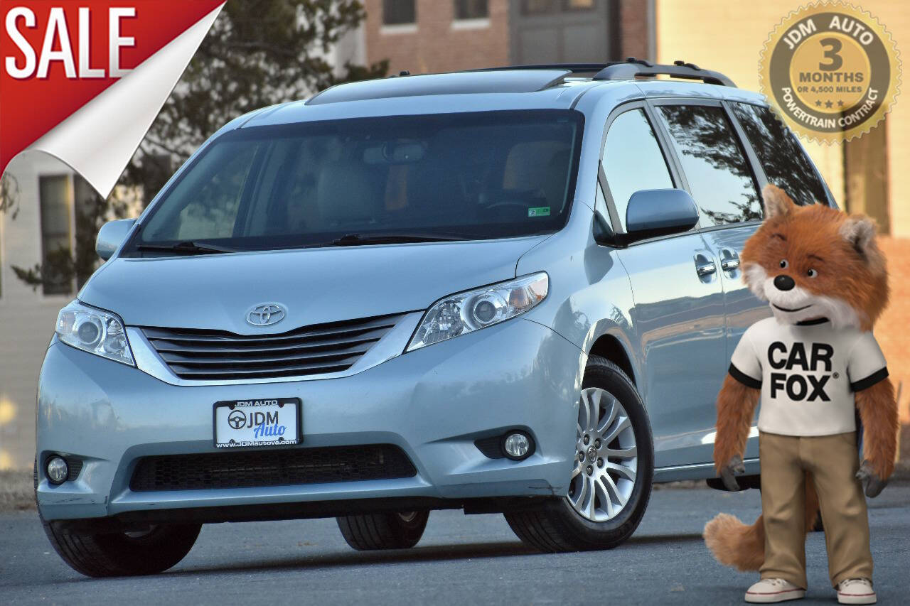 2015 Toyota Sienna XLE 8 Passenger 4dr Mini Van 