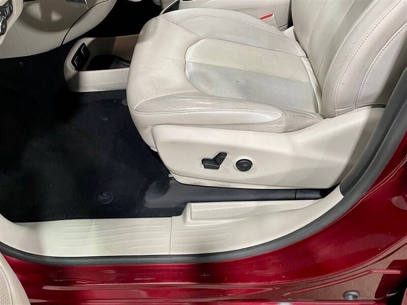 2021 Chrysler Pacifica Hybrid Touring L