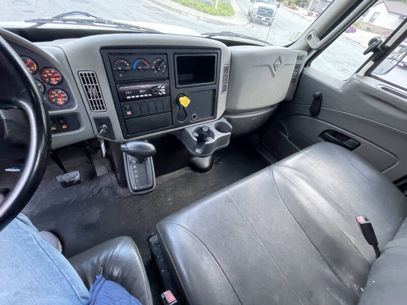 2019 International DuraStar 4300