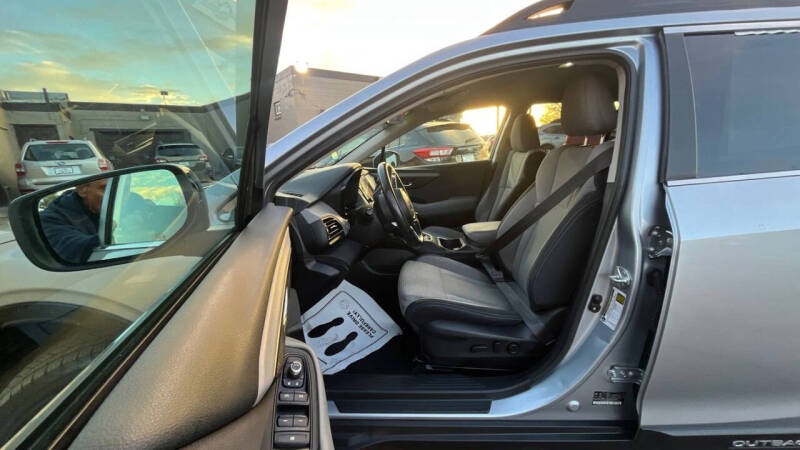 2021 Subaru Outback Premium