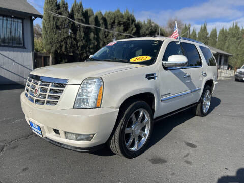 2012 Cadillac Escalade Luxury