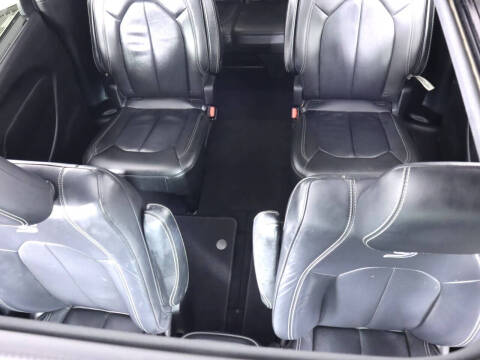 2020 Chrysler Pacifica Touring L