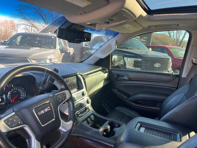 2017 GMC Yukon XL SLT