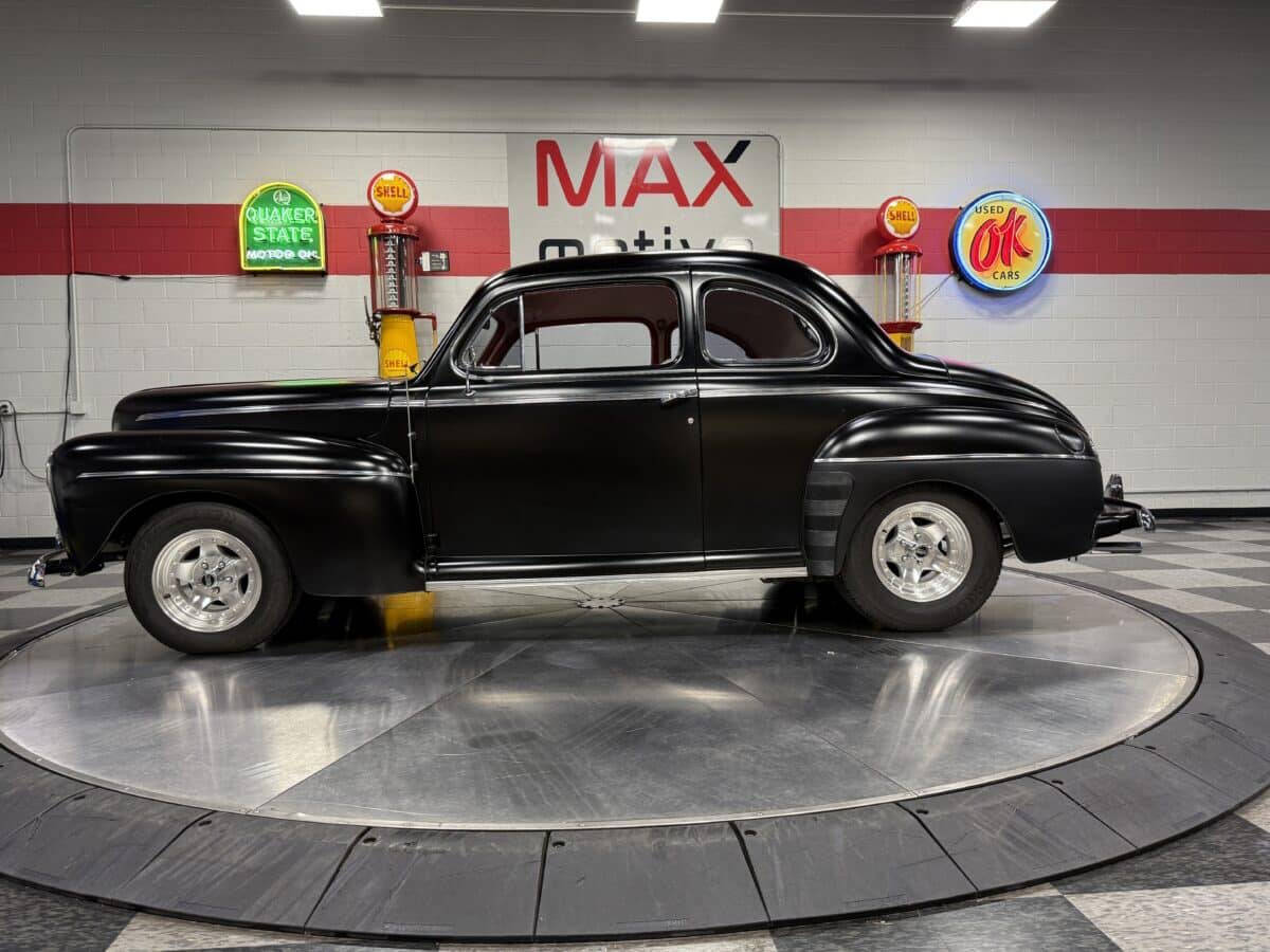 1946 Ford Coupe 9