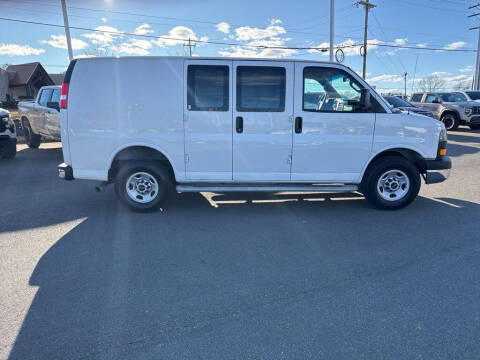 2022 GMC Savana 2500