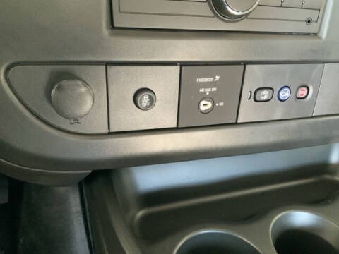 2025 Chevrolet Express 3500