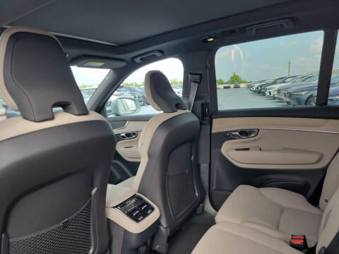 2026 Volvo XC90 B5 Core