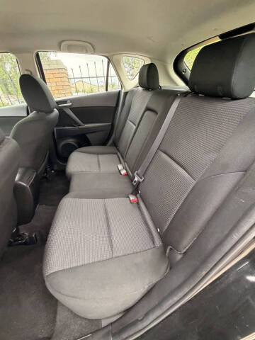 2013 Mazda MAZDA3 i Touring