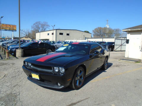 2013 Dodge Challenger for sale at Campos Trucks & SUVs, Inc. in Houston TX