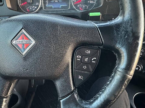 2018 International LT625