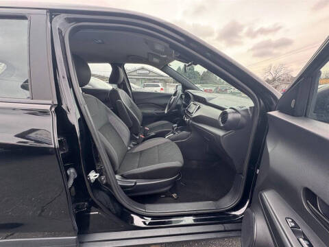 2020 Nissan Kicks S