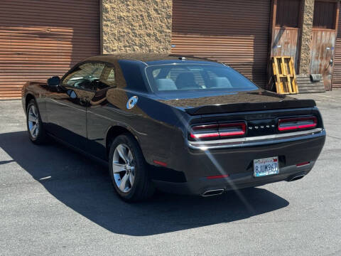 2019 Dodge Challenger SXT