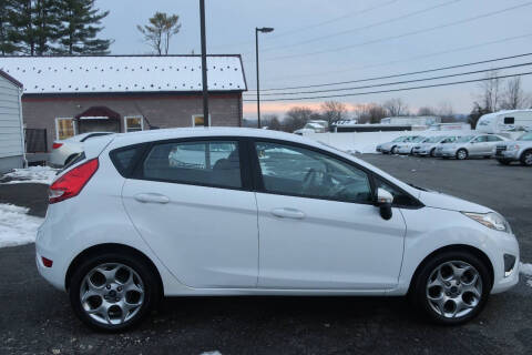 2011 Ford Fiesta SES