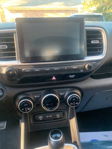 2024 Hyundai Venue SEL