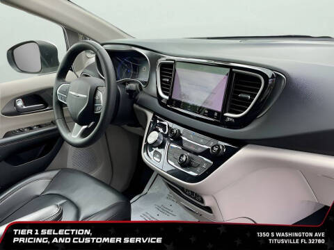 2023 Chrysler Pacifica Touring L
