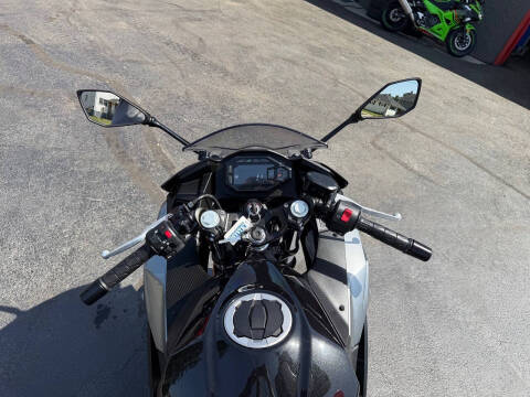 2025 Kawasaki Ninja 500 SE ABS