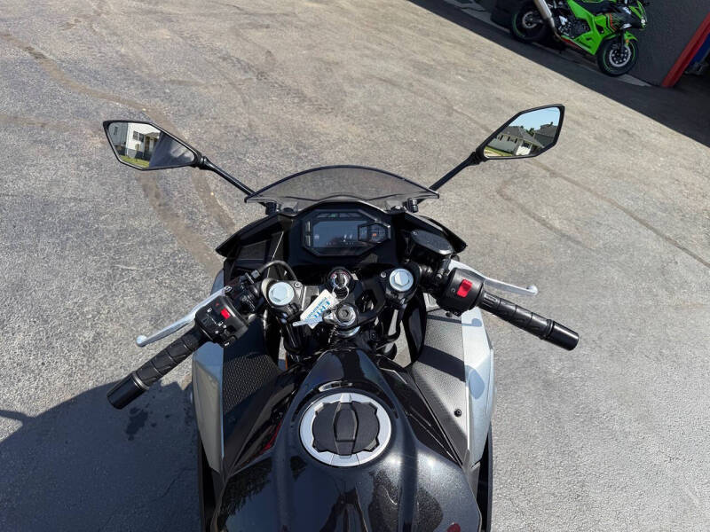 2025 Kawasaki Ninja 500 SE ABS